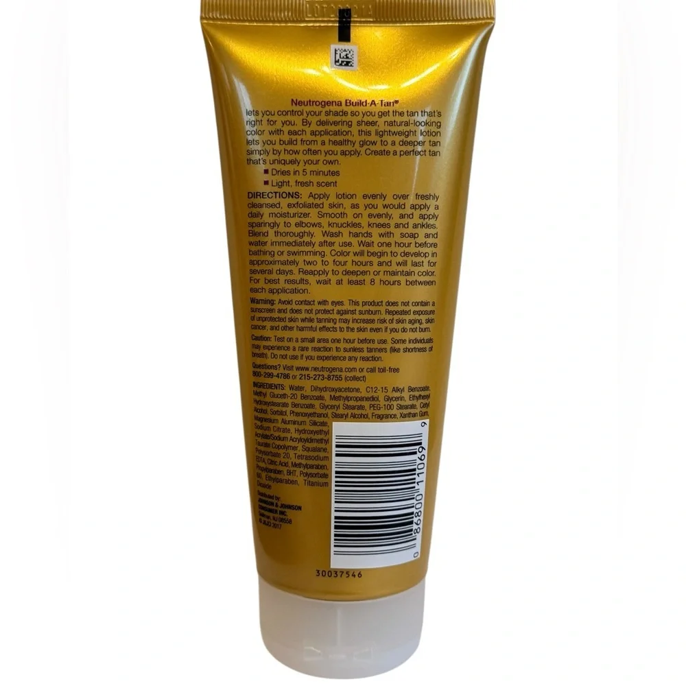 Neutrogena Build A Tan Gradual Sunless Tan 6.7 fl oz Light Fresh Scent New